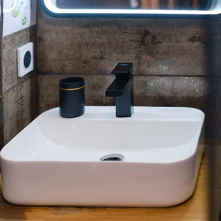 Coconhut - Terrace - Pool アパート